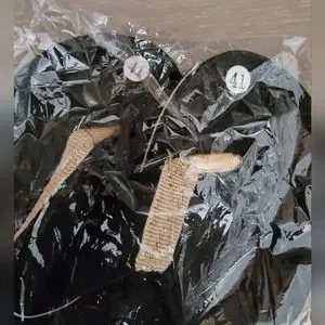 NIB Set of 2 Burj Al Arab Flip Flops - Size 44 & 41 Burj Al Arab | Shoes | Nib Set Of 2 Burj Al Arab Flip Flops  main image 3